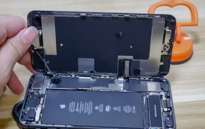 和平区苹果XSM换电池网点分享iPhone XSmax换原装电池要多少钱