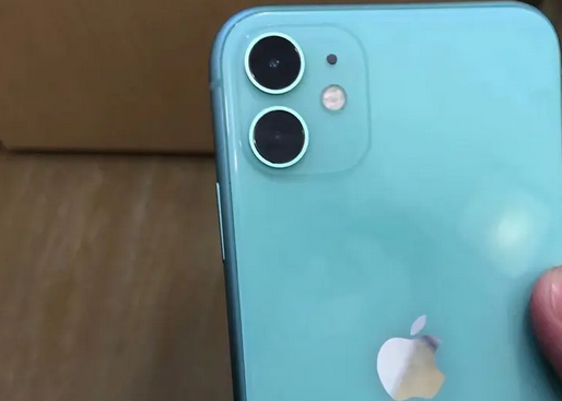 和平区苹果11换屏维修店分享换一个iPhone11原装屏幕大概多少费用